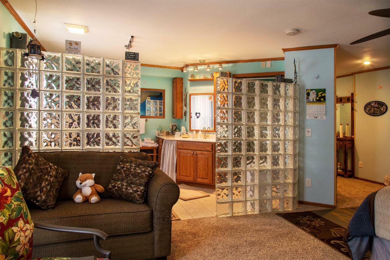 Shane Acres Country Inn Juneau Luaran gambar