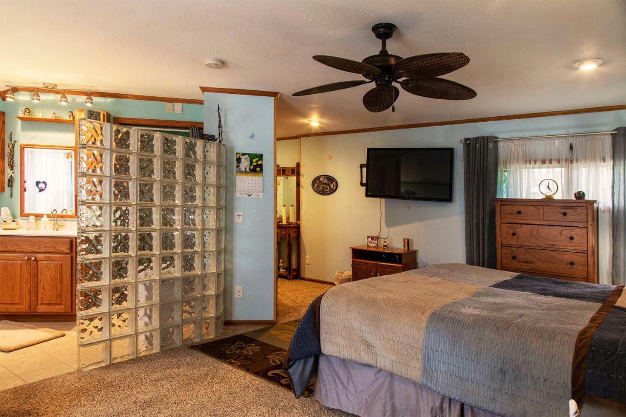 Shane Acres Country Inn Juneau Luaran gambar